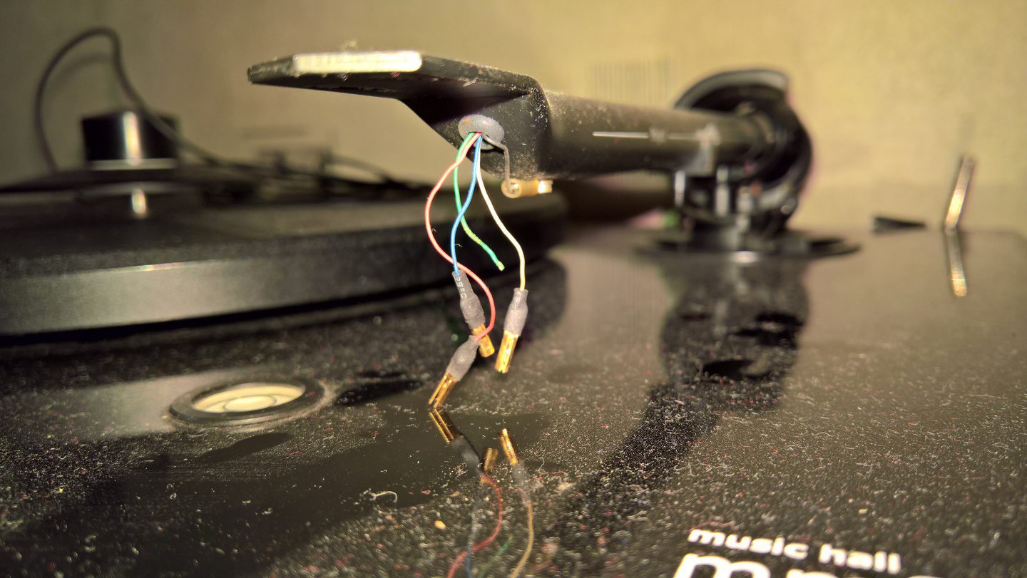 Новый польский Мюзик-Холл-зубчатая, люминесцентная икона для города на подъеме