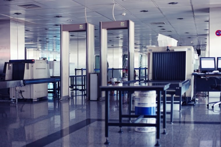 13 Самых Странных Вещей, Разрешенных Через Службу Безопасности Аэропорта
