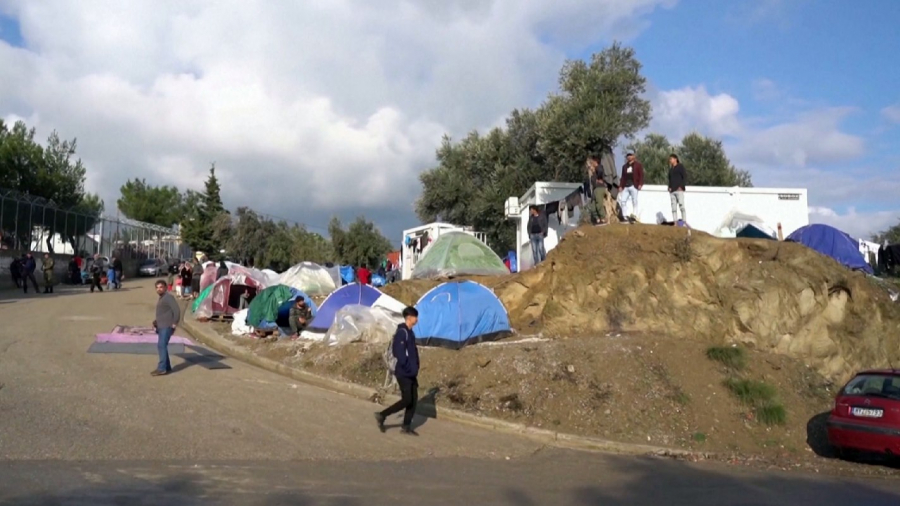 ООН призывает к срочной эвакуации из лагеря беженцев Лесбос