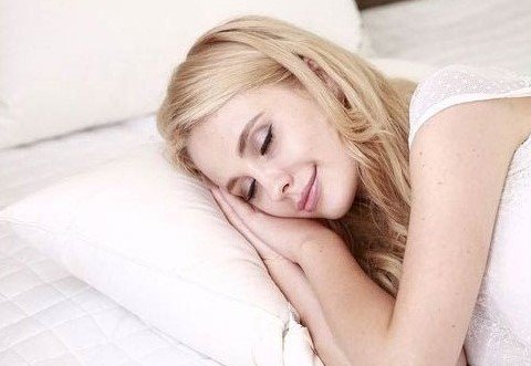 Не хотите ли поваляться в постели по выходным? Новое исследование показало, что это может привести к ожирению и диабету