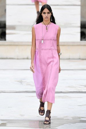 Girly dresses and French chic: Chloe SS21 collection The show was held as part of the Paris Fashion Week