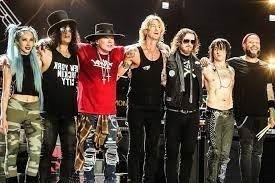 Guns N ' Roses объявили о переносе своего тура по США, который был отложен из-за пандемии.