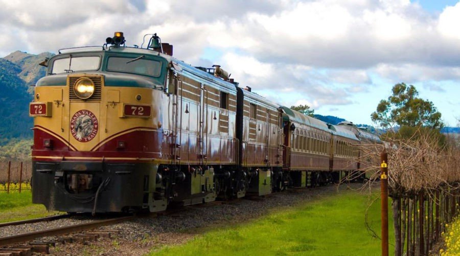 Мы рады объявить о возобновлении Винного поезда в Долине Напа, а также об их планах вернуть его сообществу.