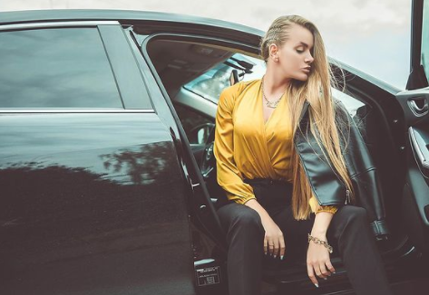 Юлия Олейникова