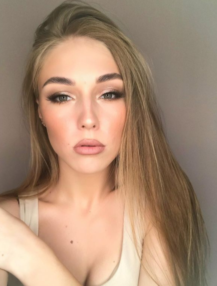 Елена Зверева