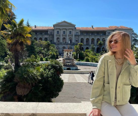 Лола Кириллова