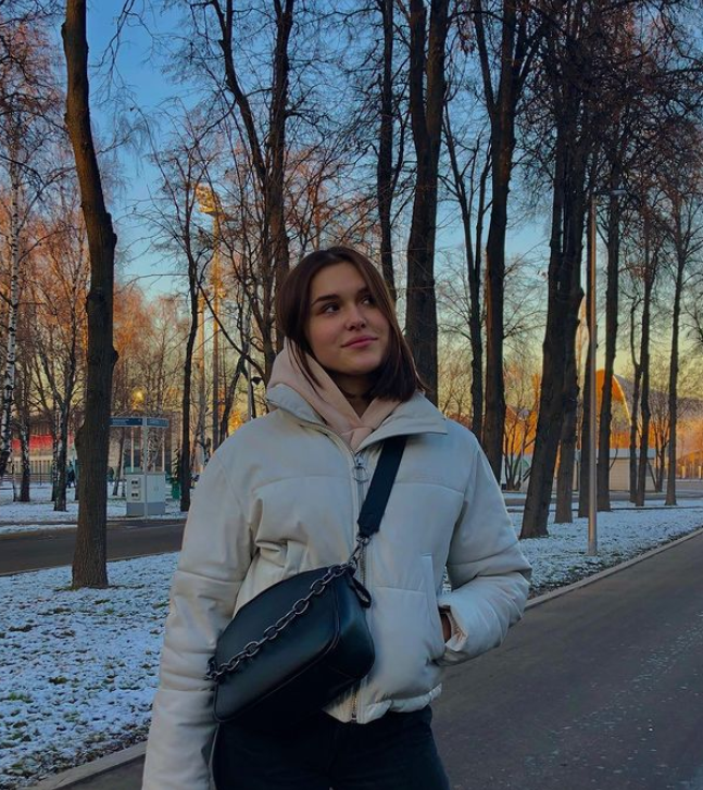 ᴅᴀʀɪᴀ ᴏᴋᴜɴᴇᴠᴀ