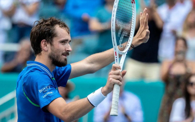 Теннисный сезон 2023 года