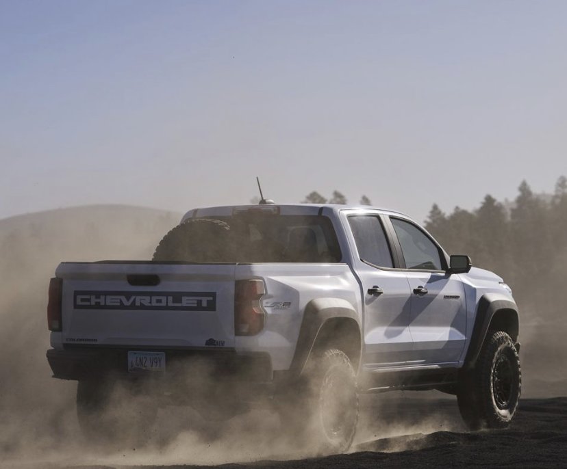 2024 Chevy Colorado ZR2 Bison станет больше, чем другие среднеразмерные внедорожники.